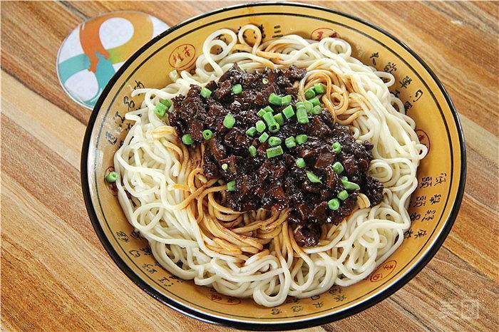 香菇老碗面图片