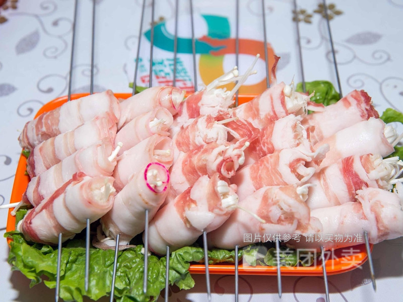 五花肉卷金针菇图片