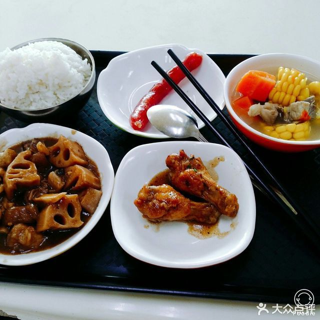 广州中医药大学生活区第二食堂图片