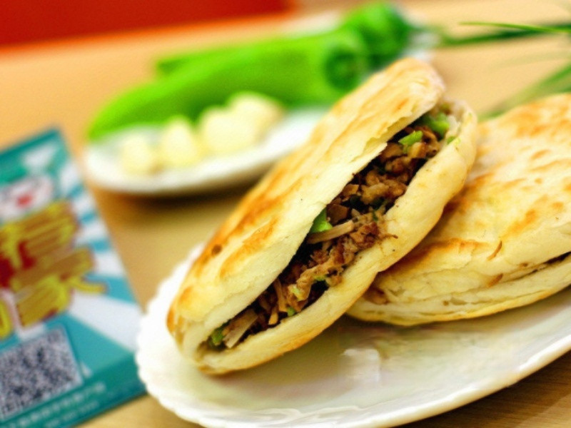 灵宝小吃大凤烧饼夹肉图片