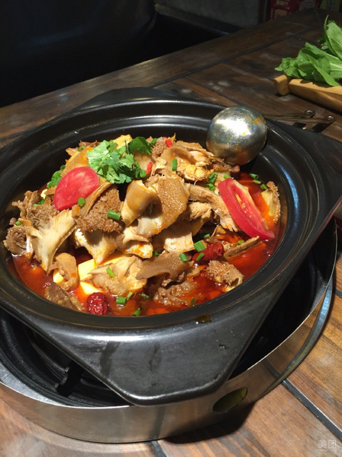 牛一厨筋头巴脑锅(报业大厦店)