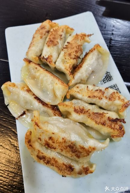 平锅煎饺 t01ba035ad9104873ac.jpg