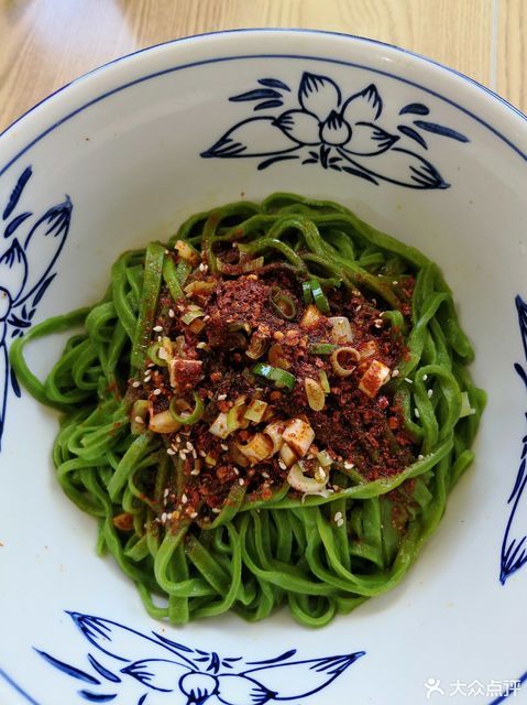 老味道刺角面图片