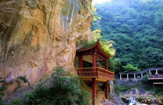 成县<<西峡颂>>风景区 