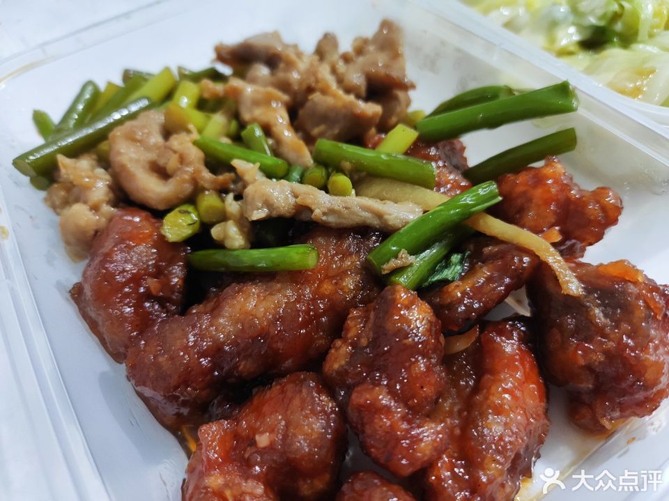 推荐菜:介绍:地址(在哪里):稻谷餐厅位于泉州市大兴街东海泰禾广场13