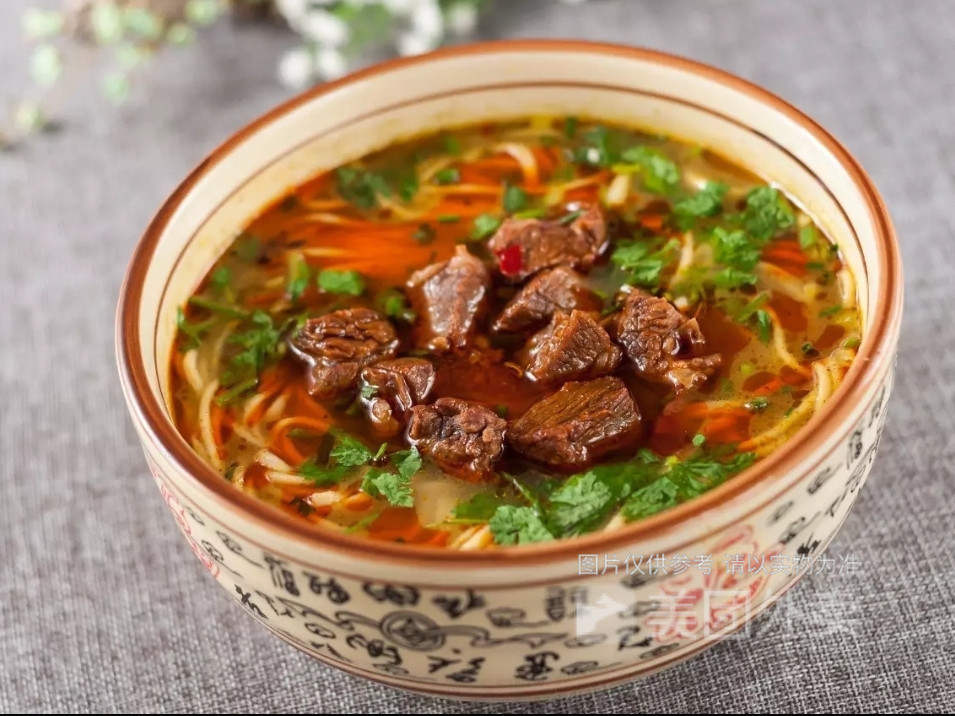 黄氏个旧团山带皮小黄牛米线