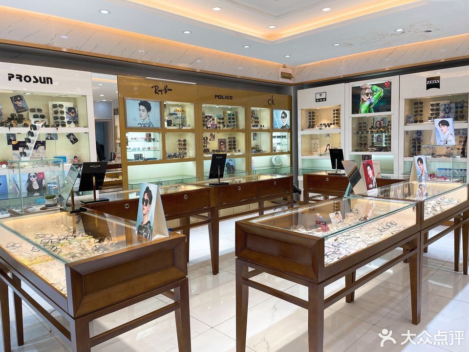 晶明亮眼镜(十六分公司)图片