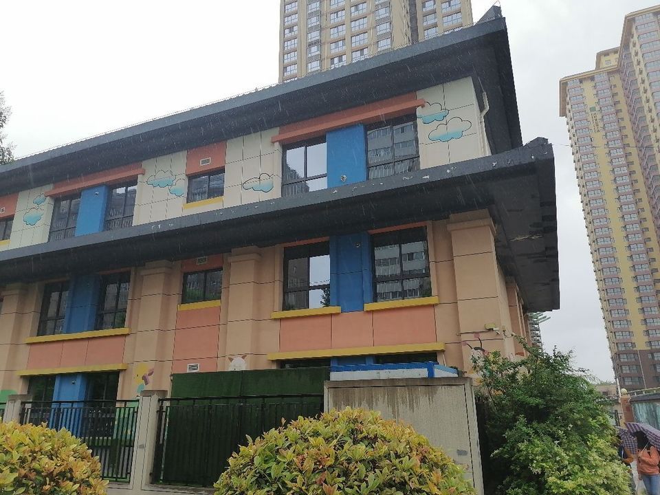 品格阳光台365幼儿园图片