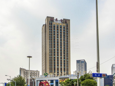 在哪里,在哪儿):上海市浦东新区浦东南路3456号电话:上海江天宾馆充