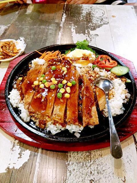 超级鸡排铁板饭图片