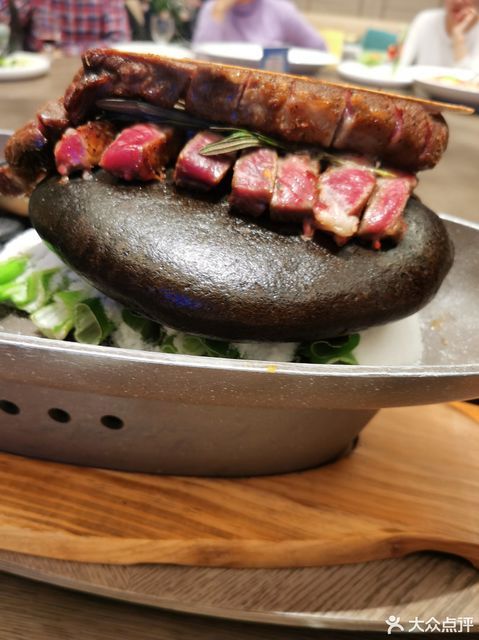 水晶石板雪花牛肉图片