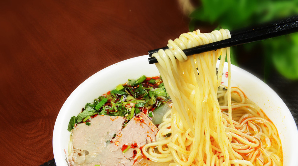 二宽牛肉拉面福成五期店