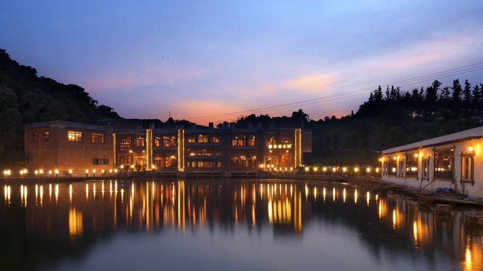 【重庆伊斯特庄园】地址,电话,路线,周边设施_360地图