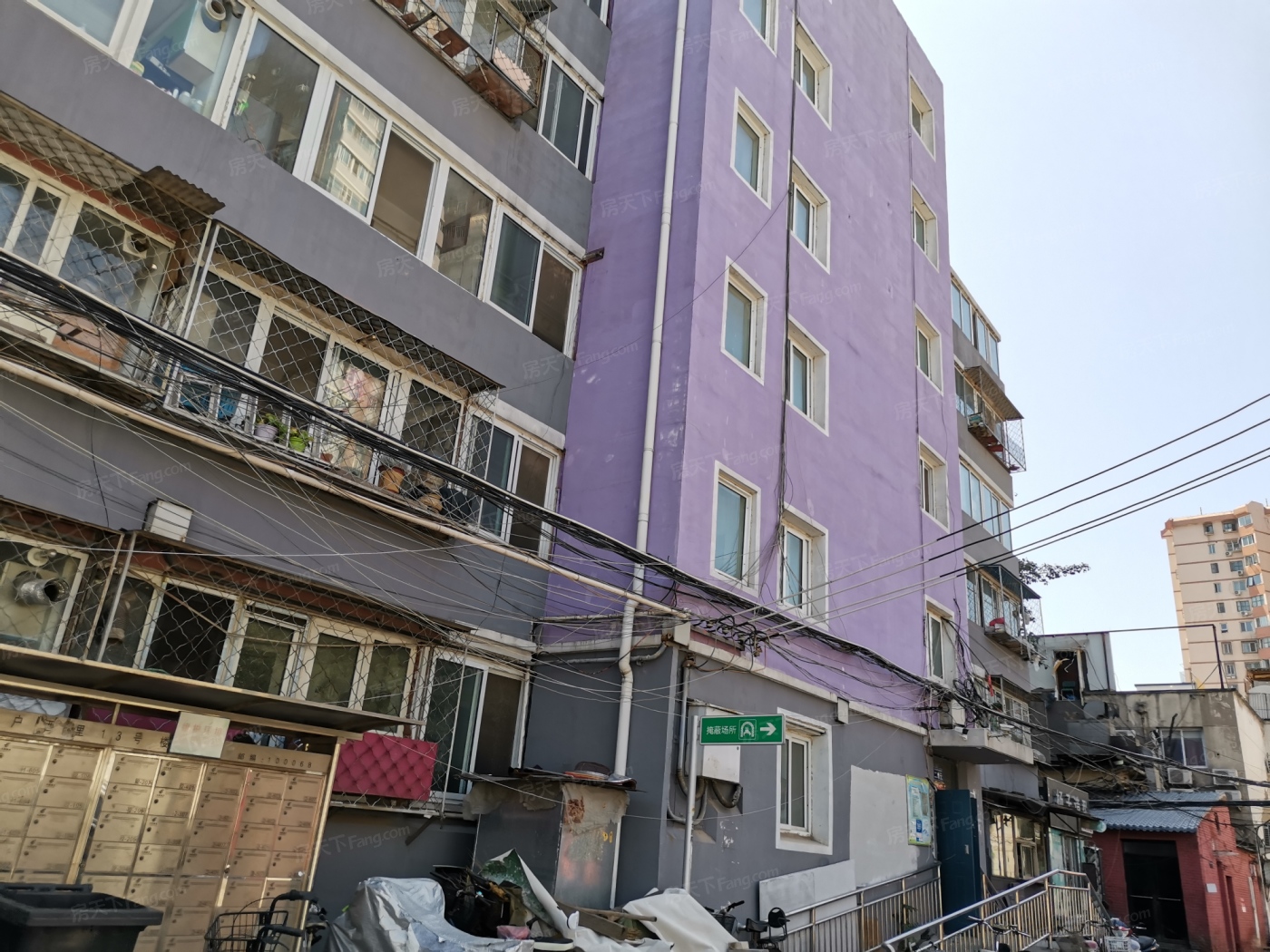 海户西里属于哪个街道包括:海户西里,海户西里北社区,海户西里34号院