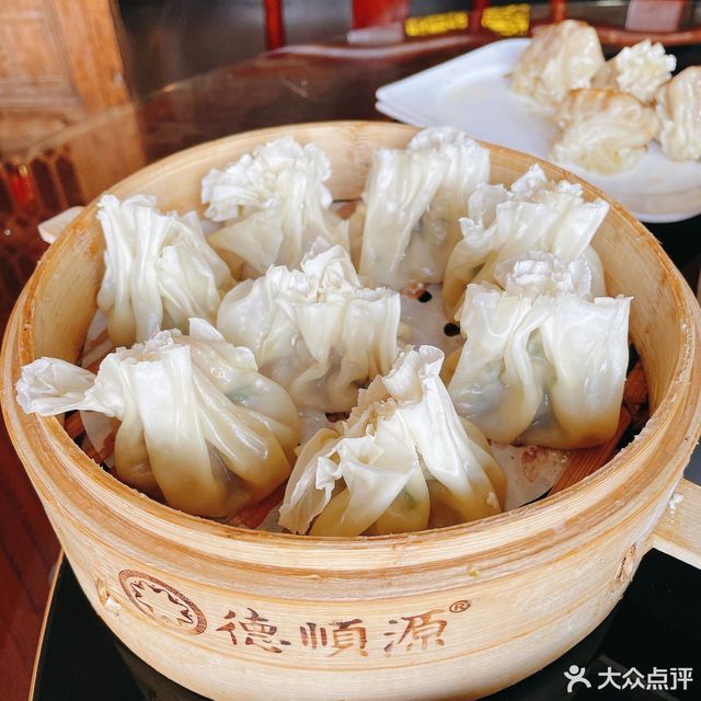 锡盟羊肉大葱烧麦推荐菜:介绍:地址(在哪里):德顺源(大盛魁店)位于