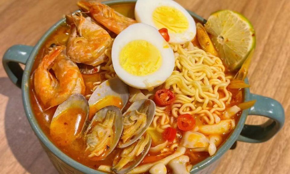 冬阴功mama面图片