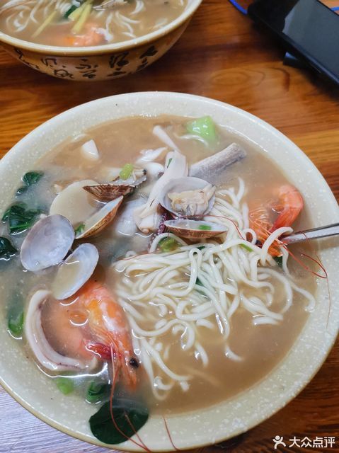 黄鱼海鲜面图片