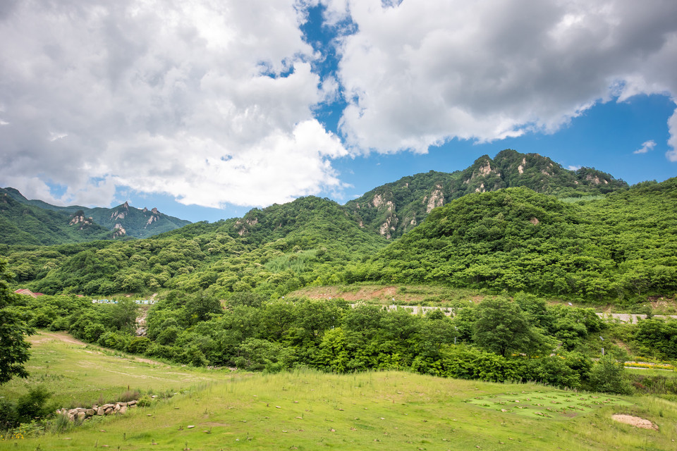 陝西秦嶺悠然山高山溼地景區位於安康市寧陝縣推薦菜:分類:景點公園