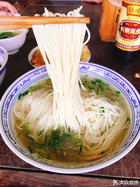 枫镇白汤面底图片