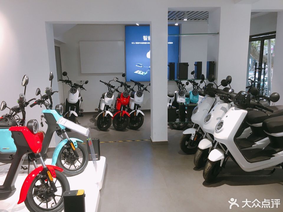 沈阳小牛电动车实体店图片