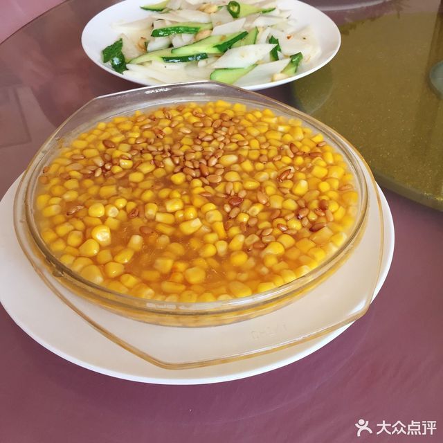 松仁玉米图片