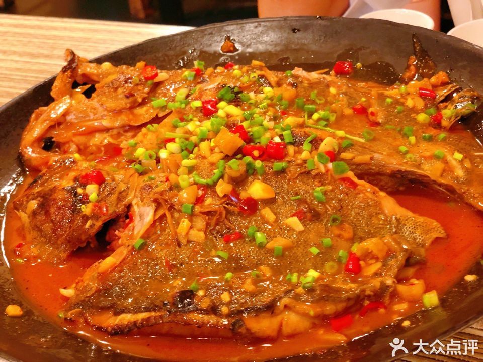 香辣臭桂鱼图片