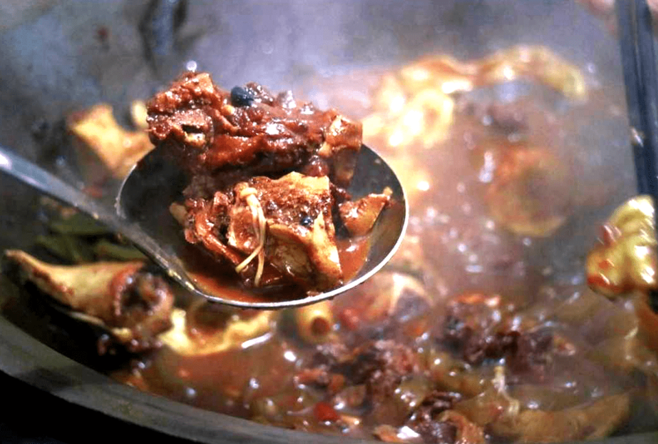 内涵烧烤铁锅炖