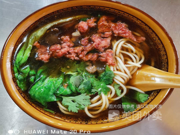 牛肉羹面图片