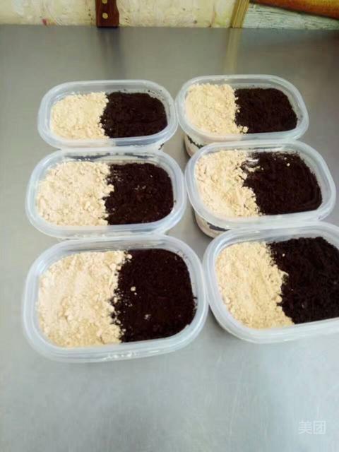 木糠蛋糕盒子图片