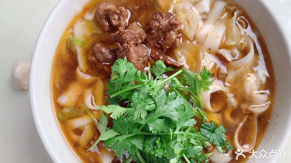 羊肉刀削面图片