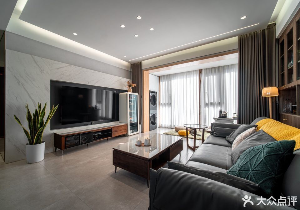 10076号浩天誉巢文化创意园电话:深圳市迪富装饰有限公司地址(位置