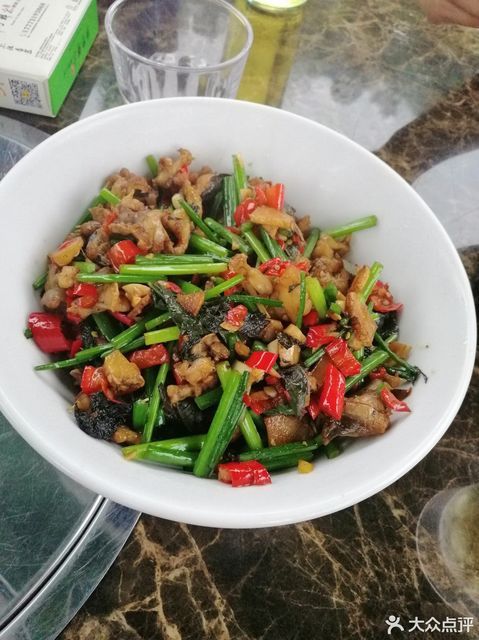 臘鰱魚魚湯泡飯推薦菜:介紹:地址(在哪裡):魚湯泡飯位於長沙市望城區