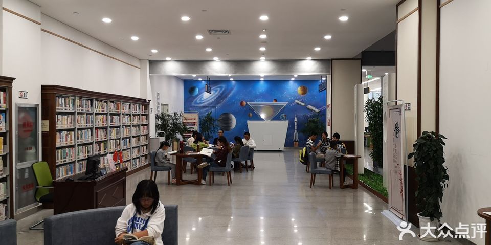 晋中市图书馆图片