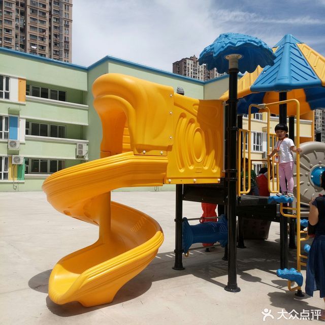 百合花幼儿园(三旋部)图片