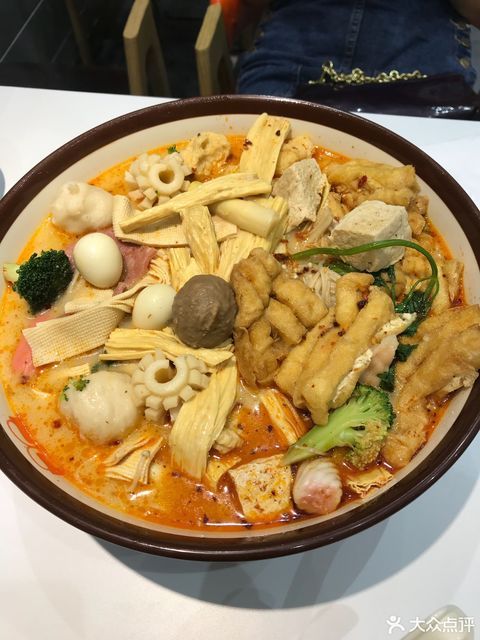 张亮麻辣烫天益城步行街店