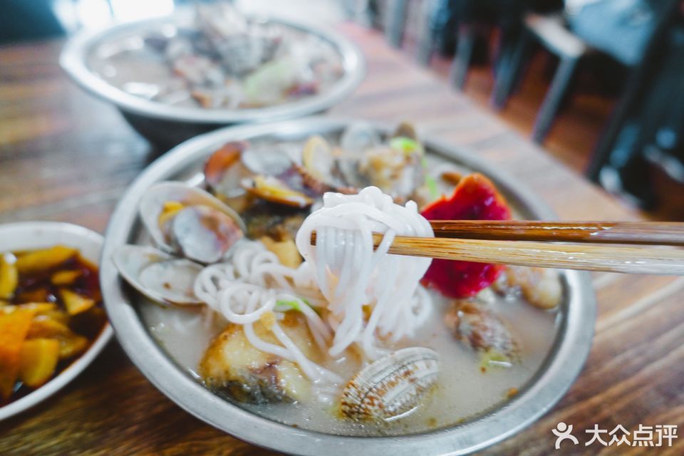 东燕苏坂鱼粉店