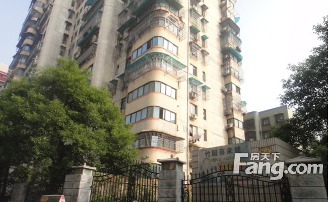 在哪,在哪里,在哪儿):长沙市望城区月亮岛街道金峰花园湖南新华联房