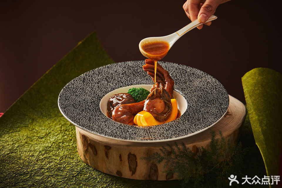 鲍汁鲜鲍鱼扣鹅掌图片