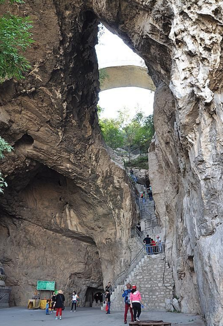 天门洞(万佛洞)图片