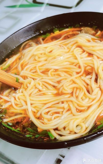 坝坝面(簧门街店)图片