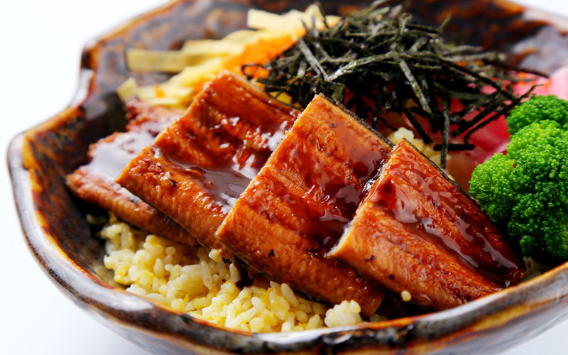 日式鳗鱼饭图片