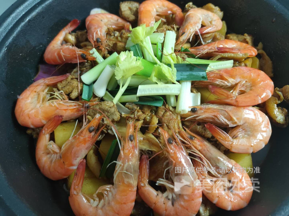 蜀八婆鲍鱼鸡煲虾