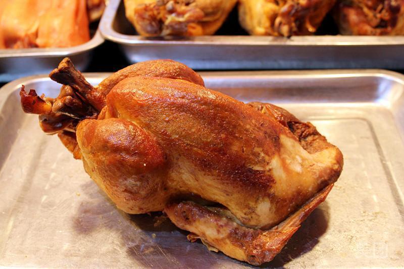 张春飞卤货桃林烧鸡