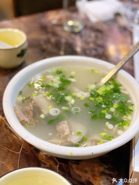 小山东羊肉汤馆同济新村店