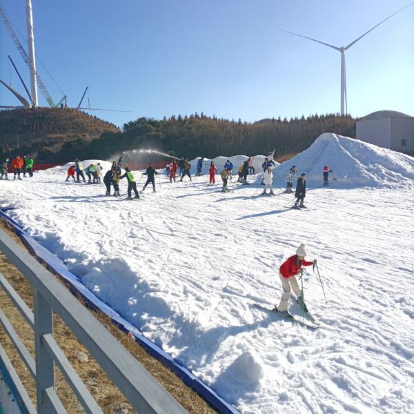 天湖滑雪场图片