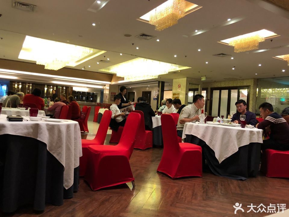 松江万达丰收日大酒店