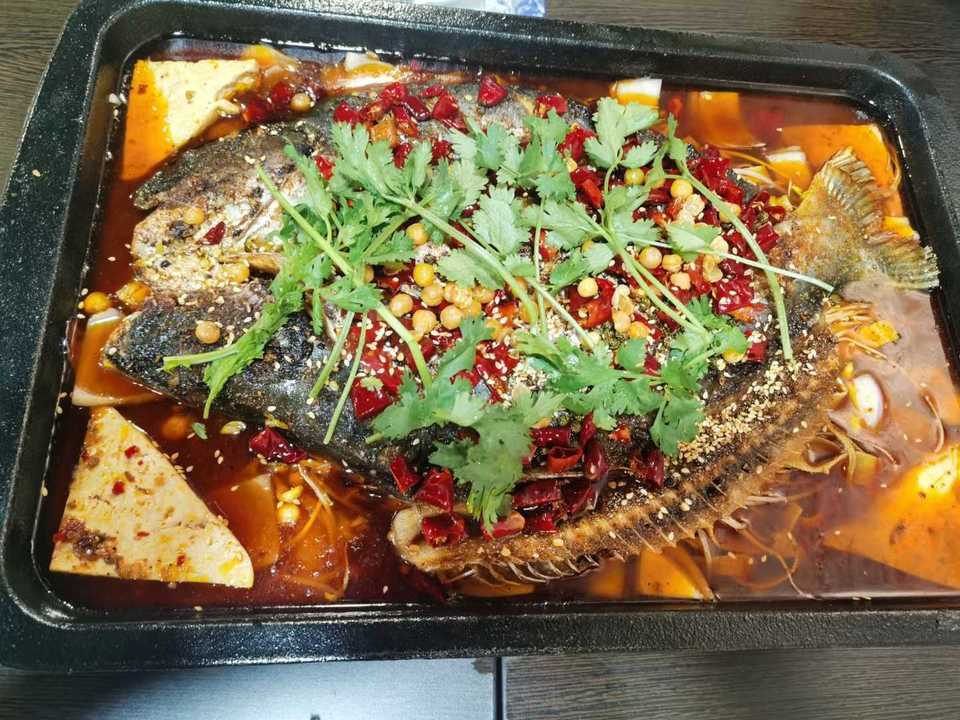 豆腐花烤鱼图片