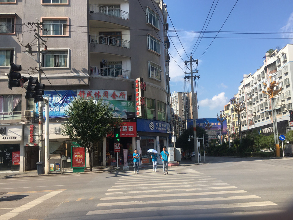 怎么去,怎么走,在哪,在哪里,在哪儿):遵义市凤冈县龙泉街道兴业路与