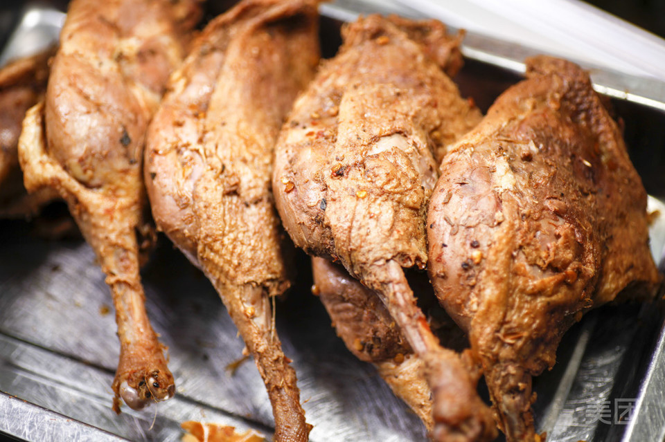 绝味鸭脖民主路店