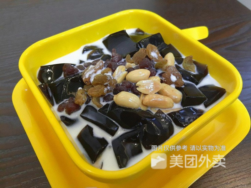 酸奶烧仙草图片